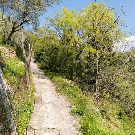 Yurta Fra Gli Ulivi E Il Mare Luxury tent
